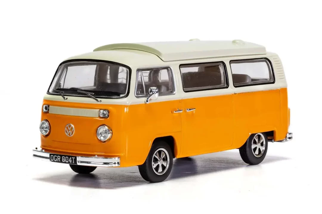 Corgi Vanguards Volkswagen Campervan Type 2 Bay Window Marino Yellow and Pastel White